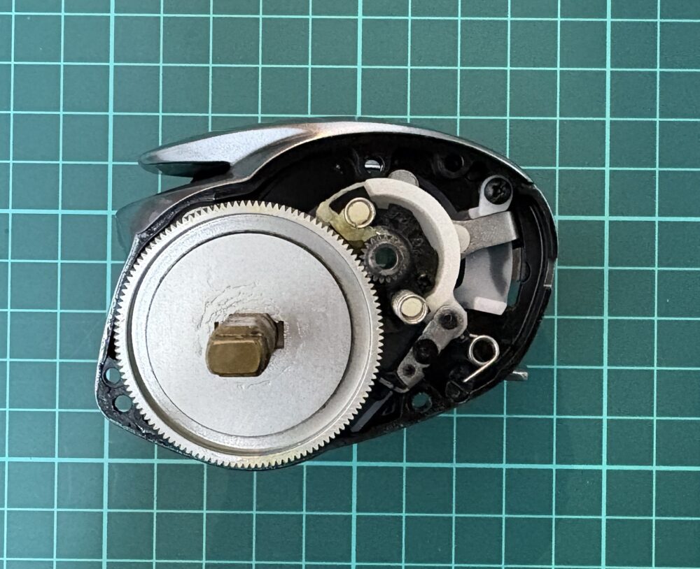 22メタニウムSEのマイクロモジュールギア2