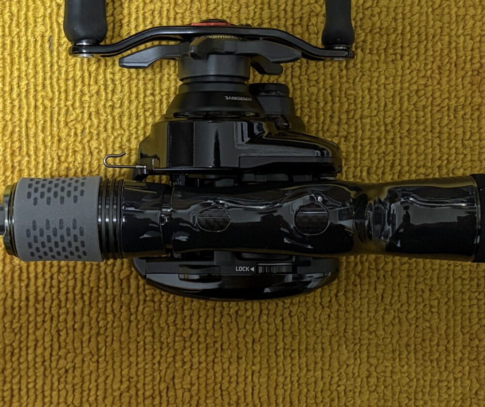 25BLXのグリップ