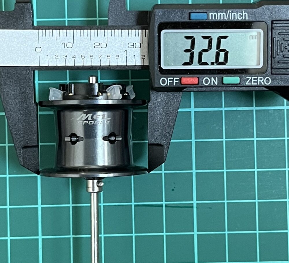 24カルカッタコンクエスト シャローエディションのスプール径9×8